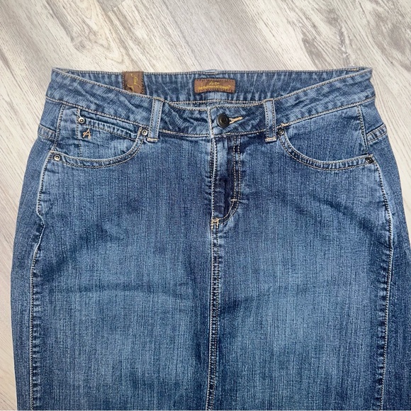 💝Wrangler Aura for Women Midi Denim Skirt Back Slit Size 6 x 32 - Picture 2 of 10